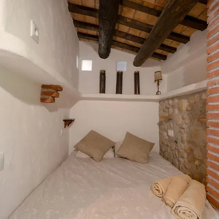 La Isla Els Hostalets de Pierola