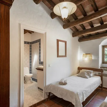 La Isla * Els Hostalets de Pierola